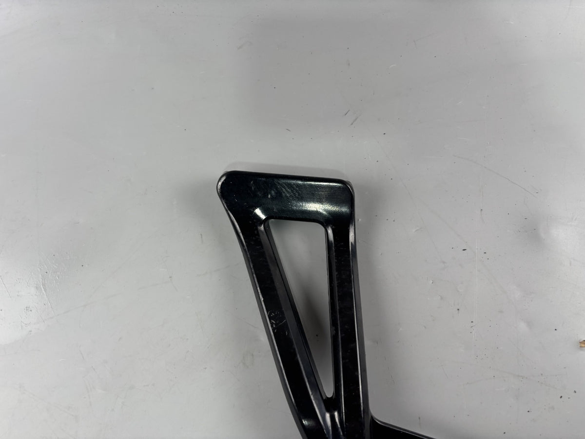 Suzuki GSX 1200 A3 Inazuma Fußraste Soziusfußraste Beifahrer hinten back links