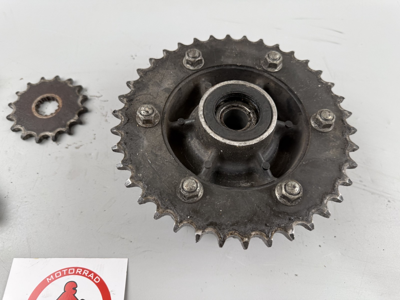 Kawasaki ZR-7 ZR750F Kettenradträger Kettensatz Chain Antrieb