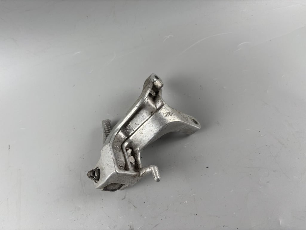 Yamaha YZF 1000 R Thunderace Fußrastenanlage Fußraste Sozius Beifahrer links lef