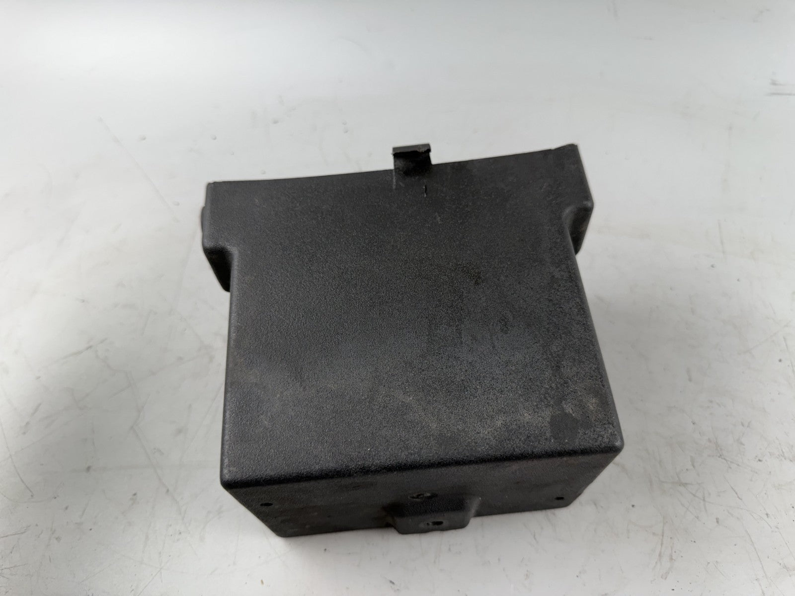 Triumph Daytona 1200 T300D Batteriekasten Batteriefach Batteriehalter