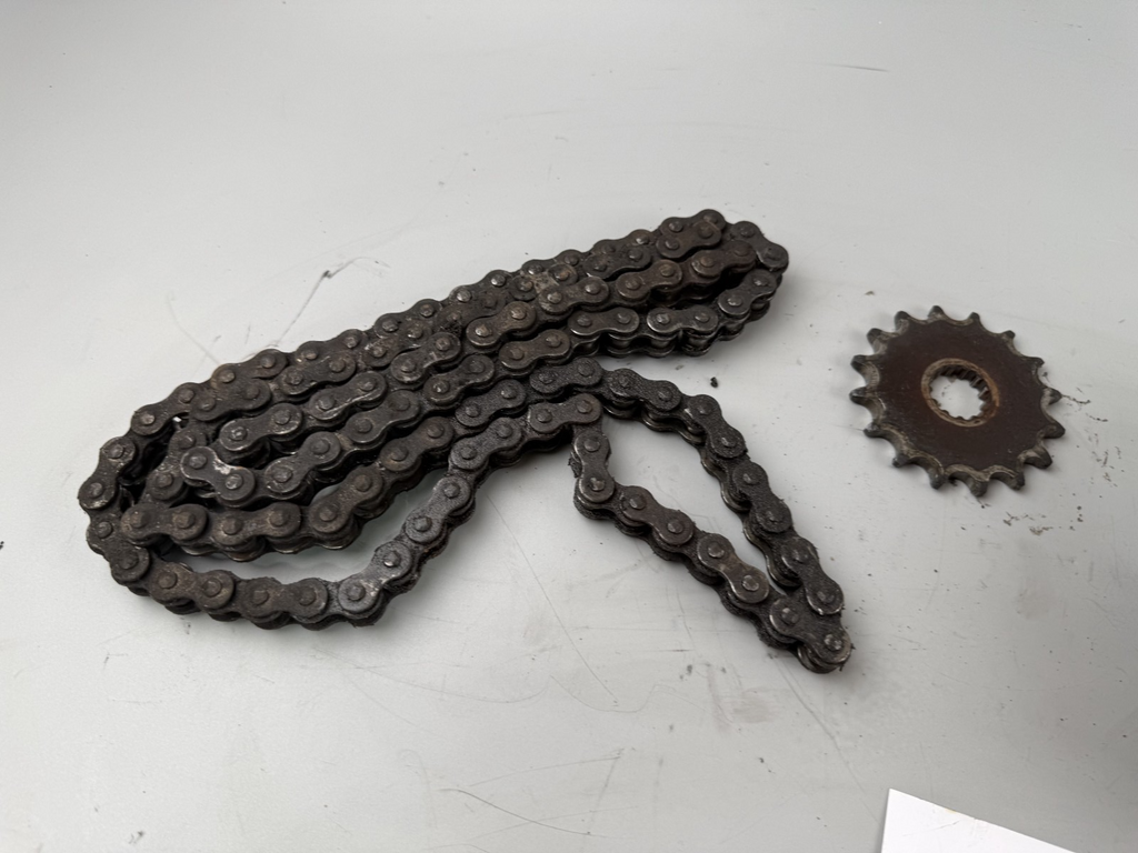 Kawasaki ZR-7 ZR750F Kettenradträger Kettensatz Chain Antrieb