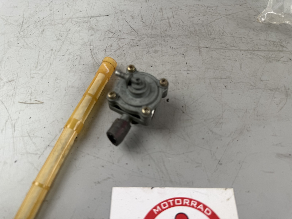 Honda CBF 600 S PC38 Benzinhahn Ventil Fuel Gas Gasoline