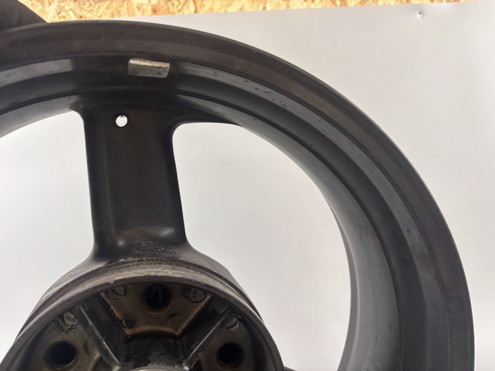 Triumph Daytona 955i T595 N Hinterradfelge Felge Rim Rad hinten back Reifen