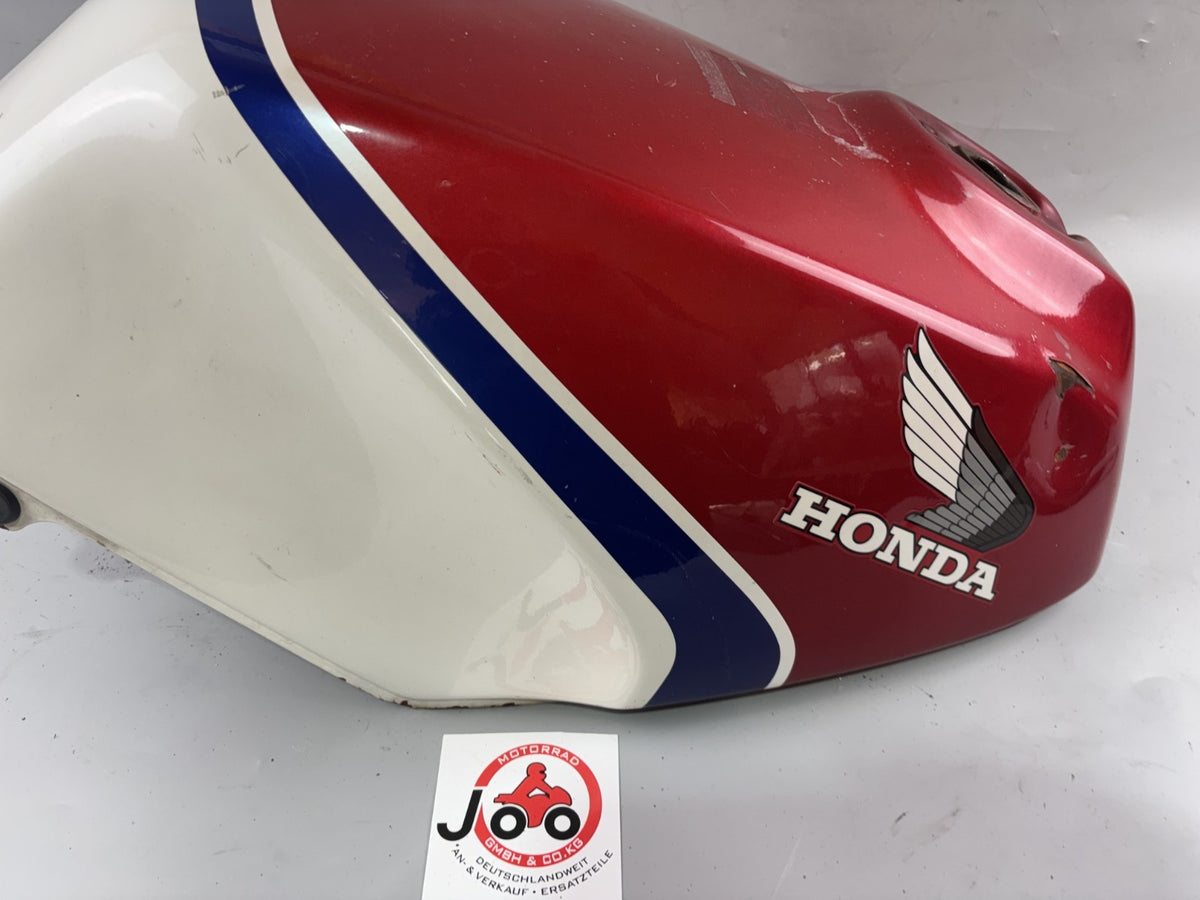 Honda VF 750 F RC15 Tank Treibstoff Kraftstoff Fuel Gas Gasoline Benzintank