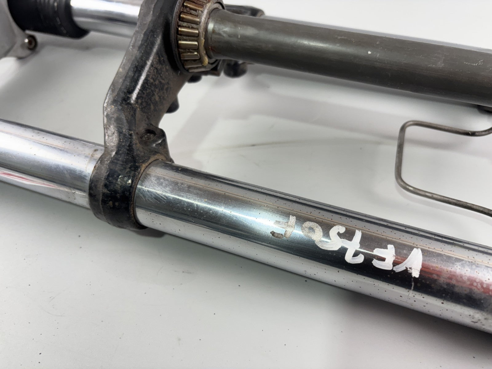 Honda VF 750 F RC15 Gabel Standrohr Tauchrohr Fork Absorber Federung vorne front