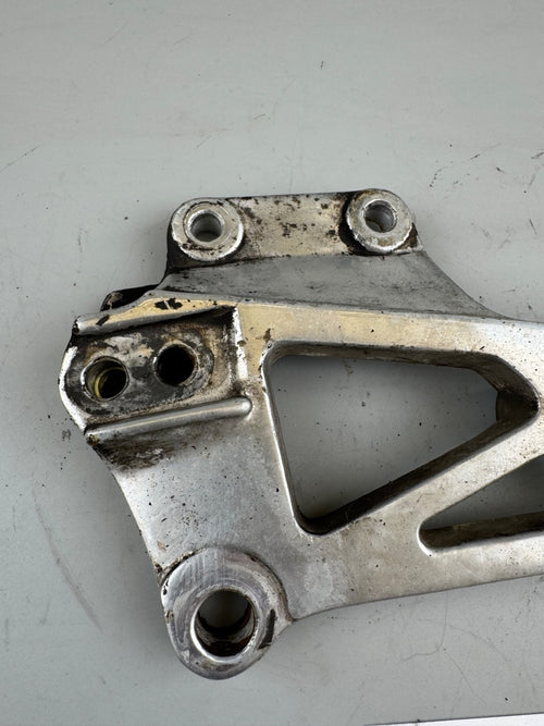 Honda CB 450 N PC14 Fußrastenhalter rechts Fußrastenanlage Fussrastenanlage