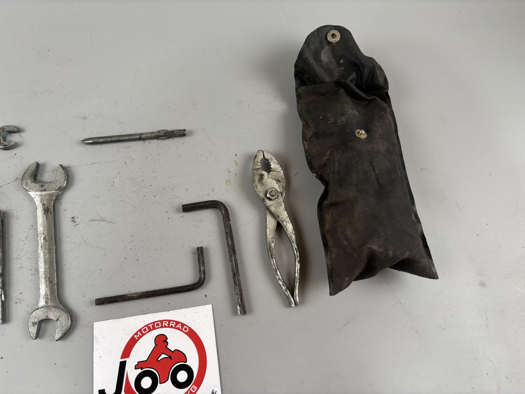 Kawasaki EX500D GPZ500S Werkzeugbox Bordwerkzeug Tools