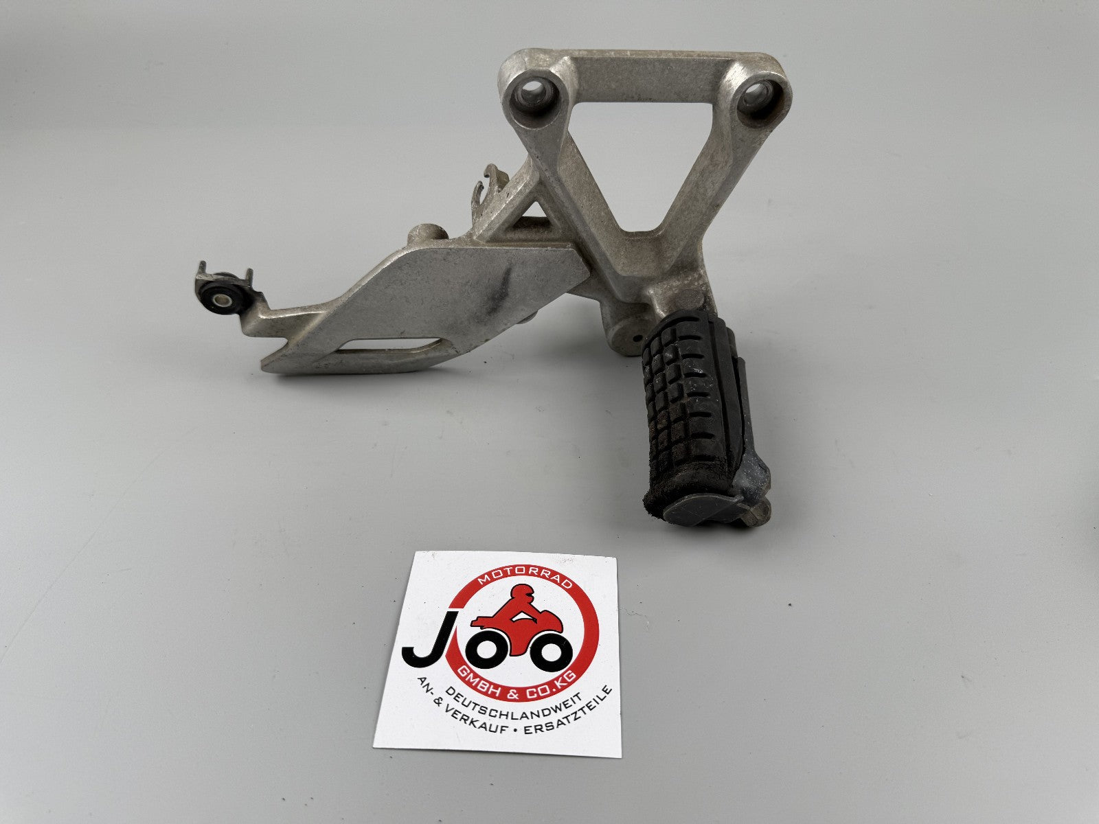 Honda CBR125 JC50 Fussrastenhalter vorne rechts Fußraste Foot Hangers right