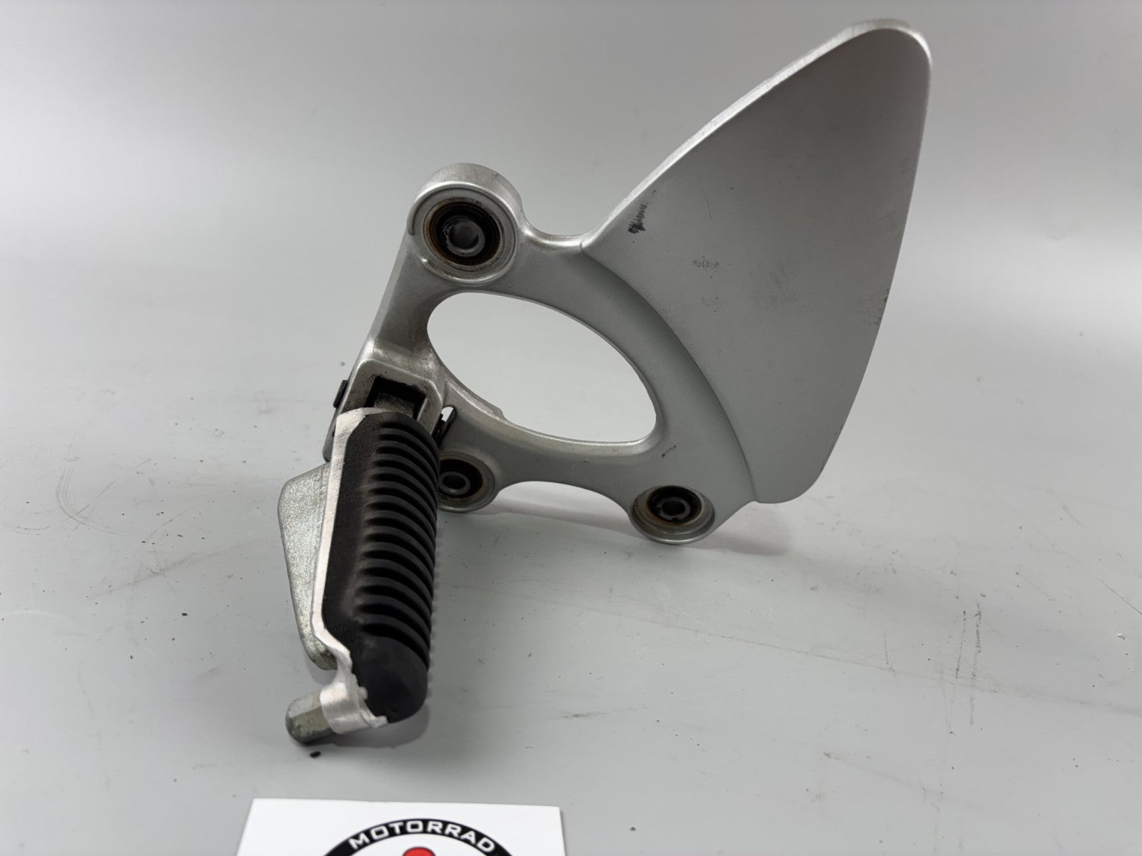 Suzuki GSX 750 F AK11 Fußrastenanlage Fußraste Step Foot Hangers vorne links