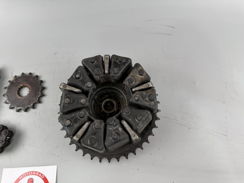 Kawasaki ZR-7 ZR750F Kettenradträger Kettensatz Chain Antrieb