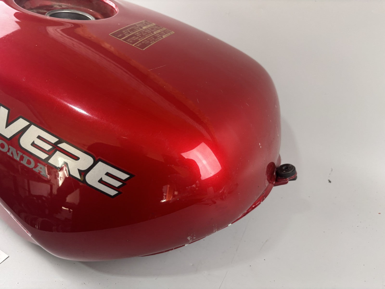 Honda NTV650 revere RC33 Benzintank Tank Fuel Gas Kraftstoff Treibstoff