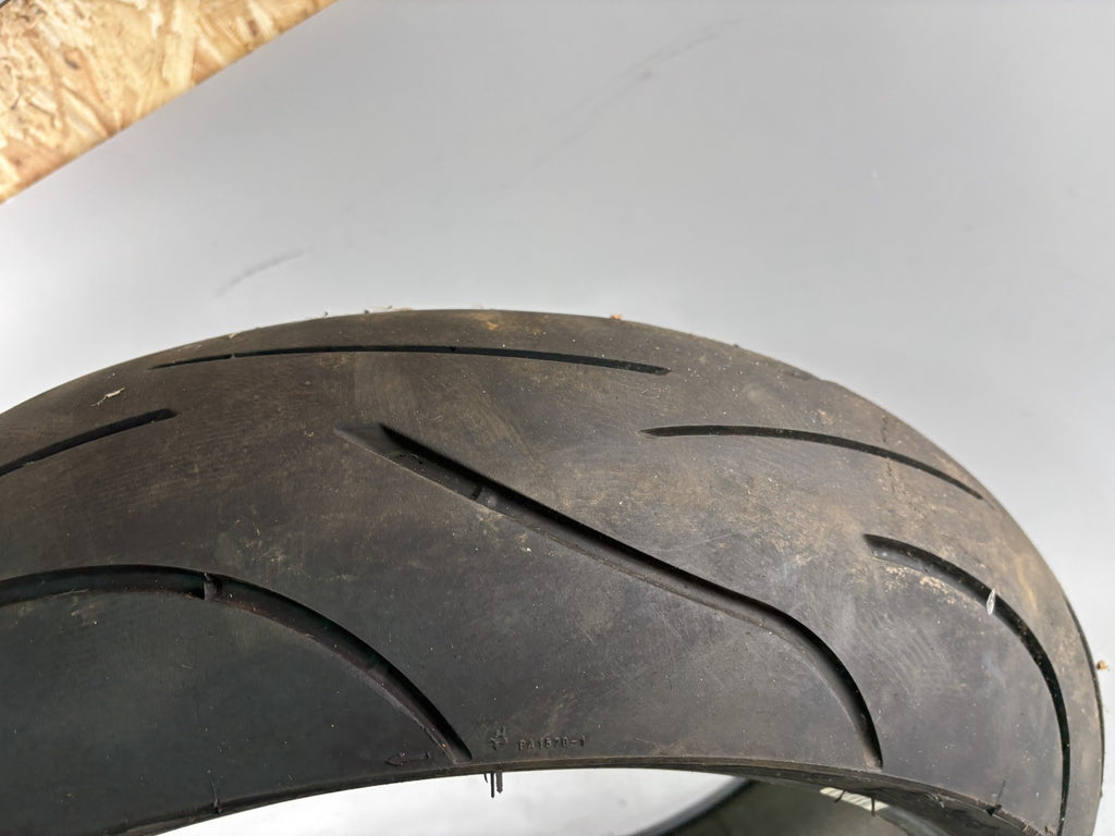 Motorrad Reifen Wheel 180/55 ZR17 Michelin Pilot 18/2020 DOT 4,4mm