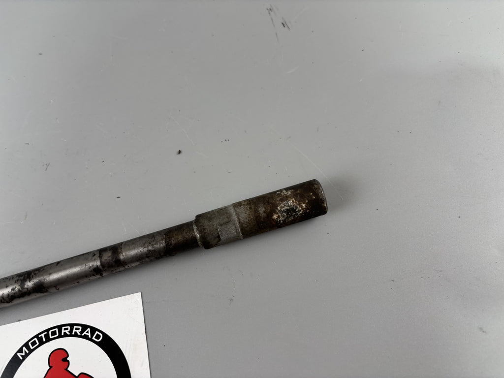 Honda CX500 C PC01 Güllepumpe Achse Hinterradachse Holder Schwinge