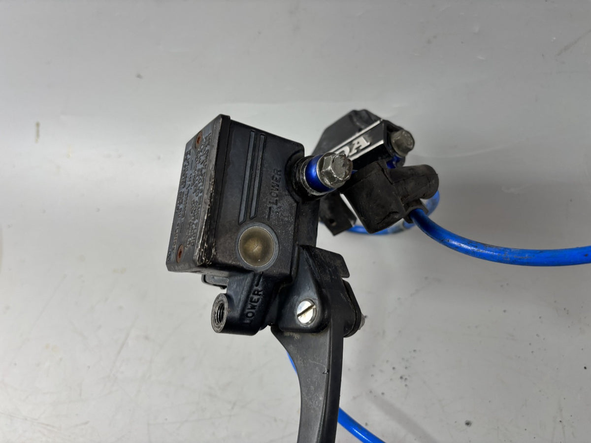 Honda CBX 650 E RC13 Bremsanlage vorne front Brake Bremssattel Pumpe