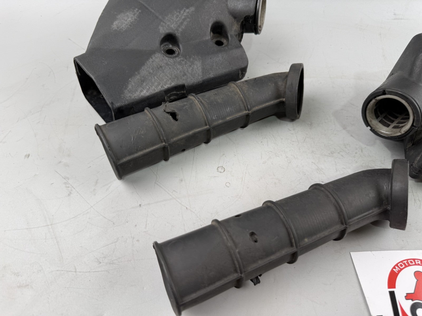 Triumph Daytona 1200 T300D Luftfilterkasten Airbox Luftkanal Leitung Pipeline