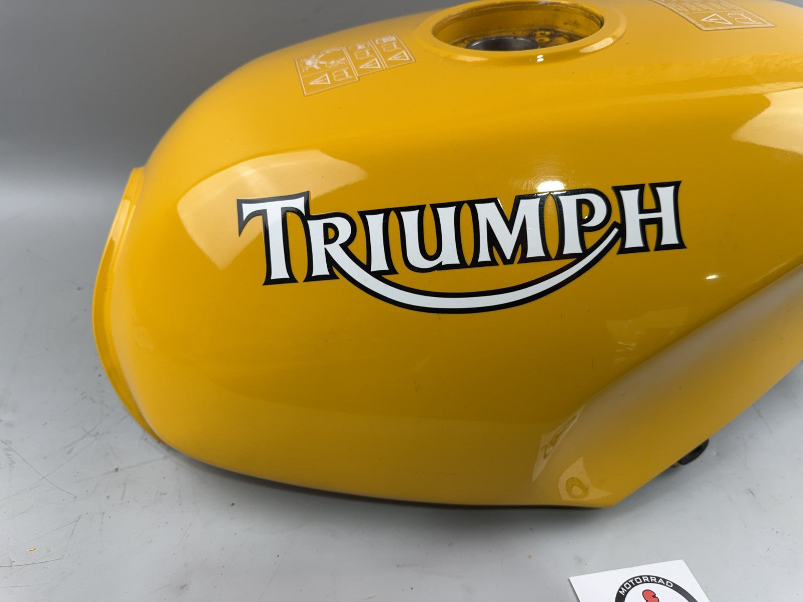 Triumph Daytona 1200 T300D Tank Benzintank kraftstofftank Treibstofftank Fuel Ga