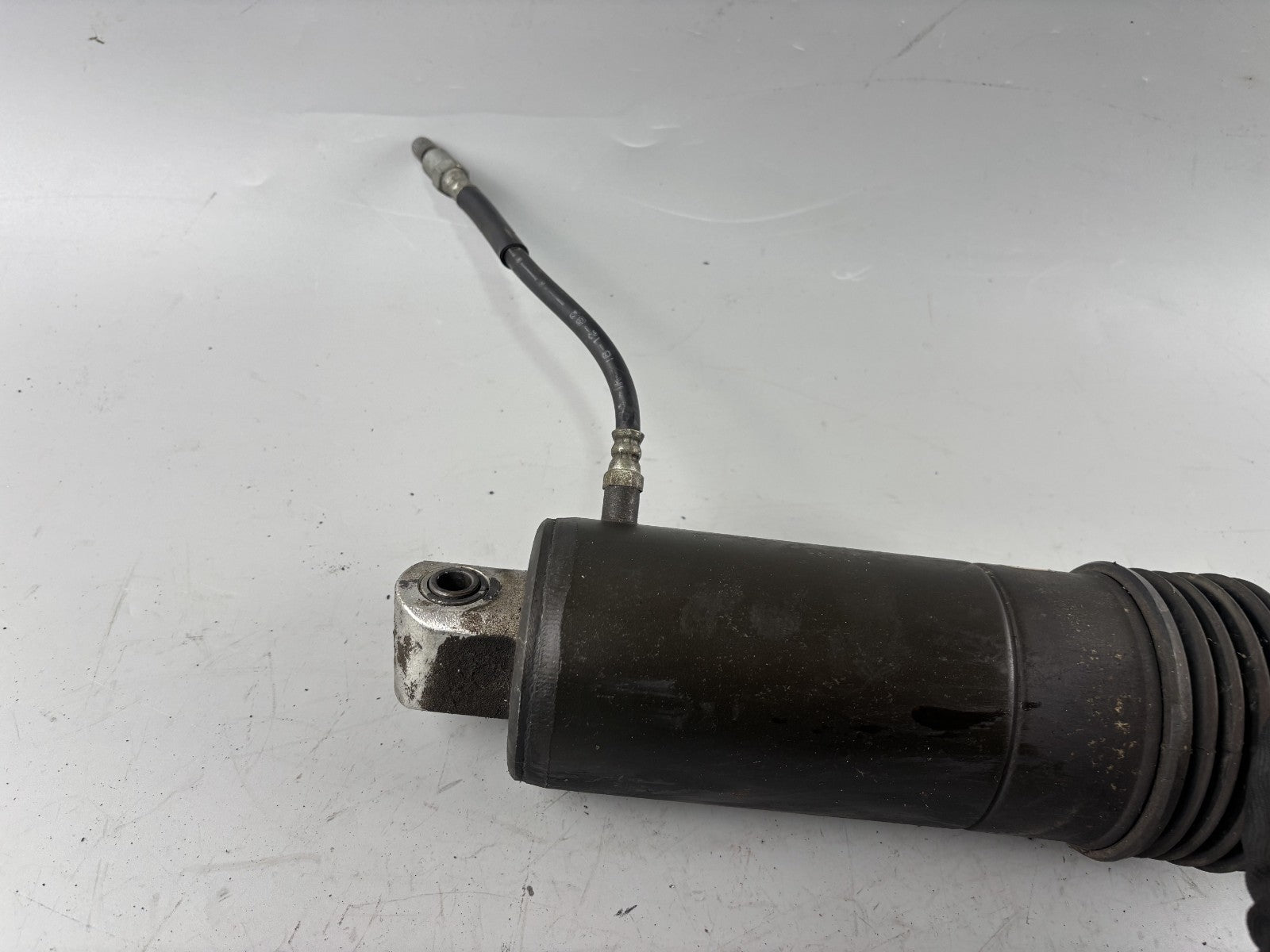 Honda VF 750 F RC15 Stoßdämpfer Federbein Federung hinten Fork Absorber