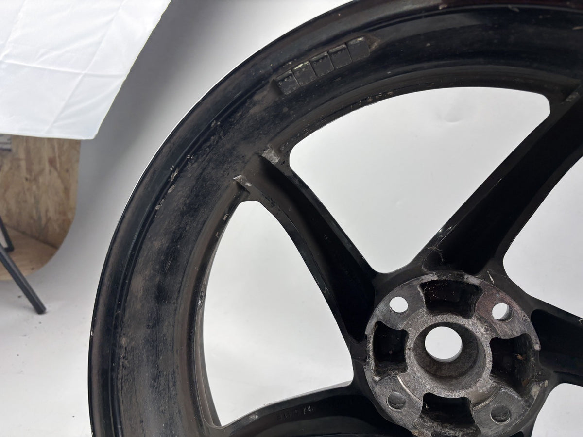 Honda VFR750 F Rc36/2 Hinterradfelge Felge Rim Rad hinten back Reifen