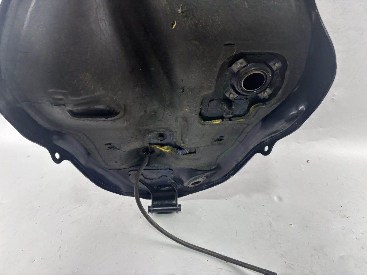 Honda CBR 1000F SC24 Tank Benzintank Kraftstofftank Fuel Gas Gasoline