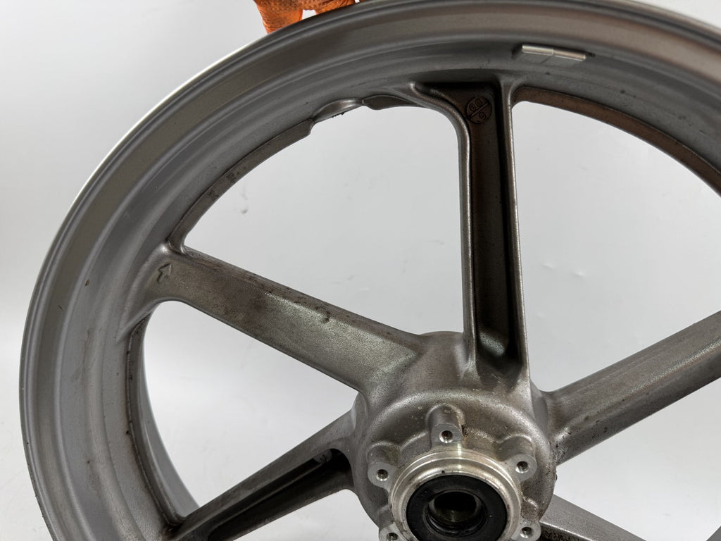 Honda VFR800 RC46 FI Vorderradfelge Felge Rim Rad Speichen front vorne