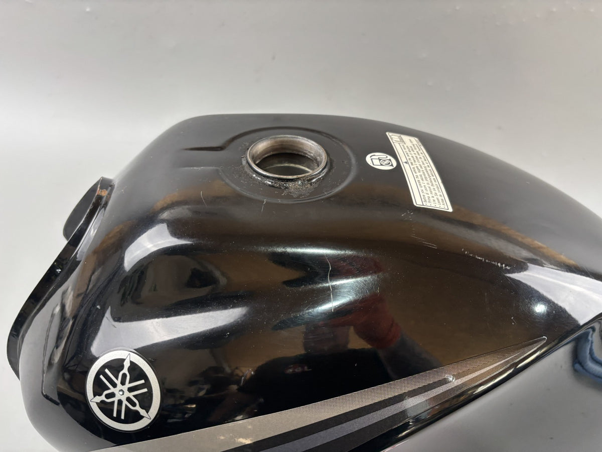 Yamaha YBR 125 RE05 Tank Benzintank Fuel Gas Gasoline Kraftstofftank
