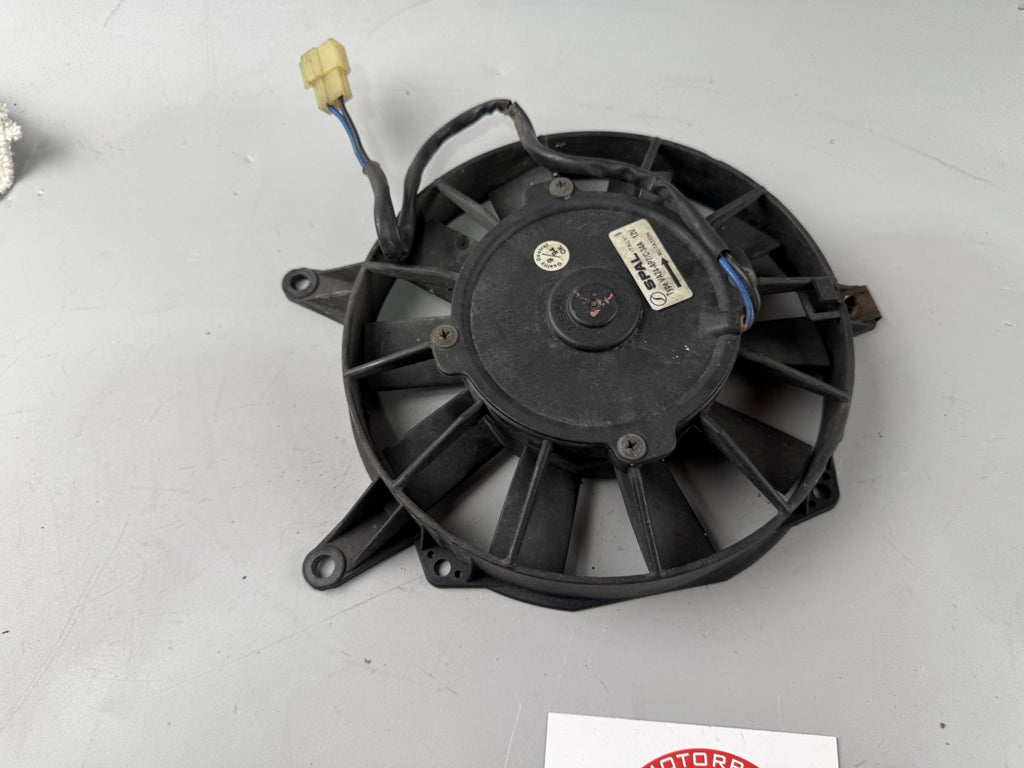 Triumph Speed Triple 900 T300B Lüfter Lüftung Ventilator Kühler Cooler