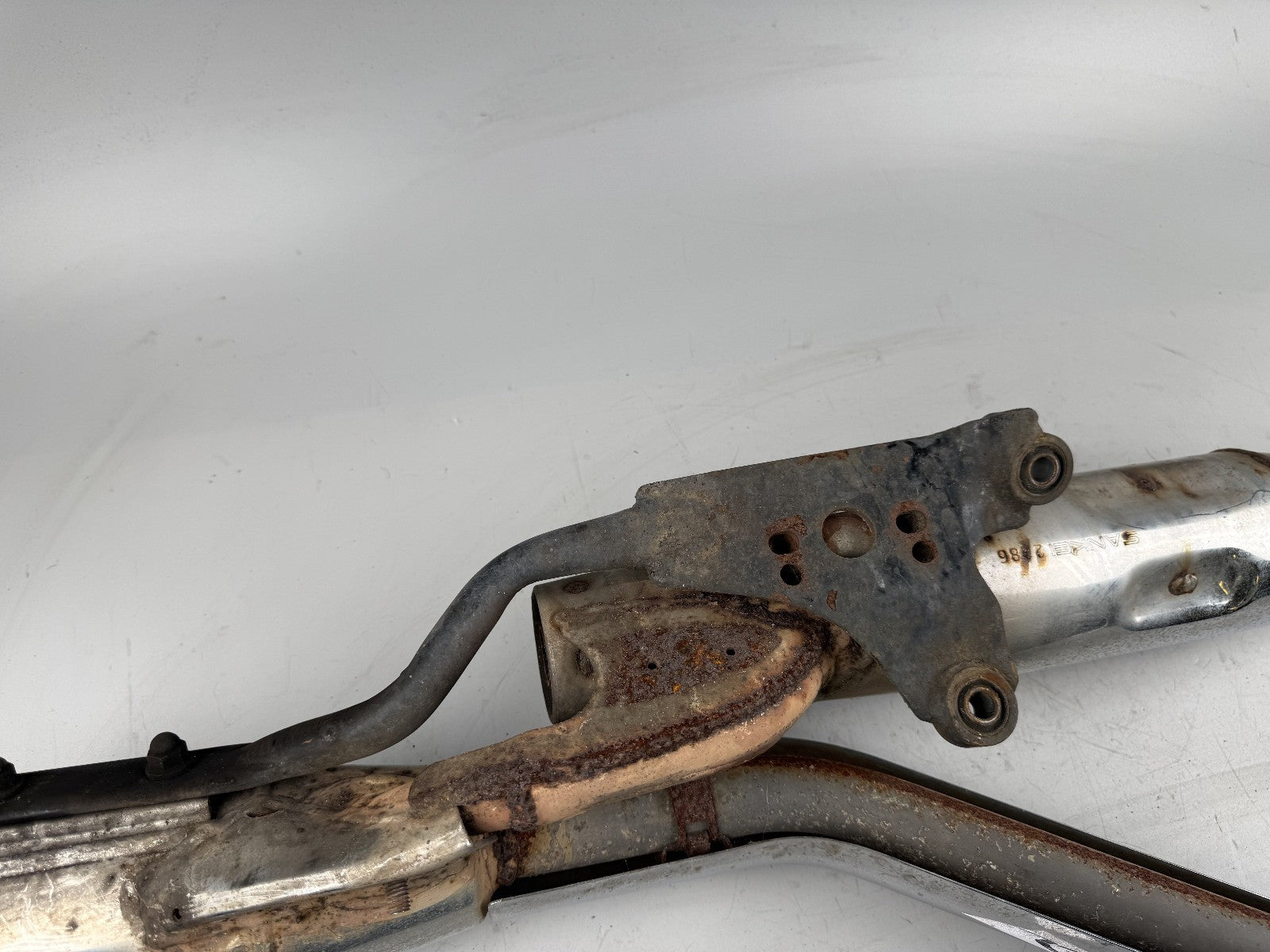Honda VT600C Shadow Auspuffanlage Auspuff Exhaust Downpipe Schalldämpfer