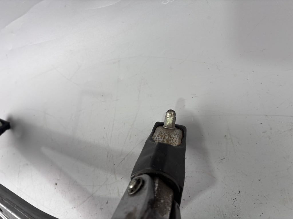 Kawasaki ER 5 EX500A Fußrastenanlage Fußraste Step Hangers Halteplatte rechts