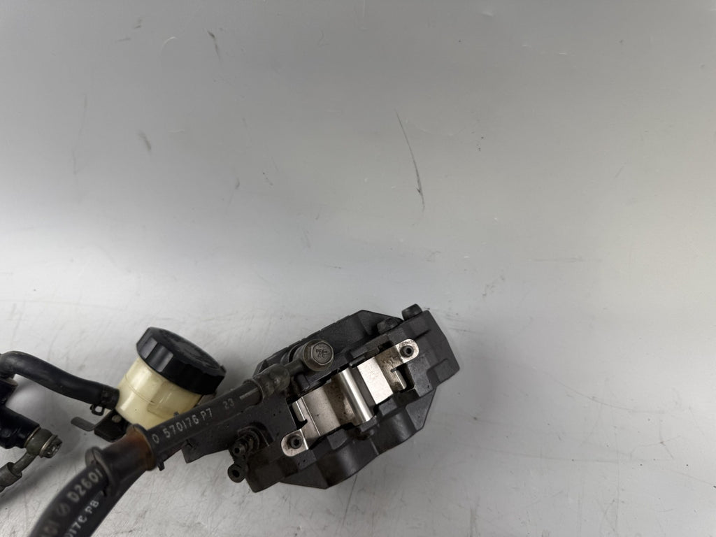 Suzuki GSX-R 600 SRAD AD 97-00 Bremsanlage vorne front Sattel Pumpe Brake