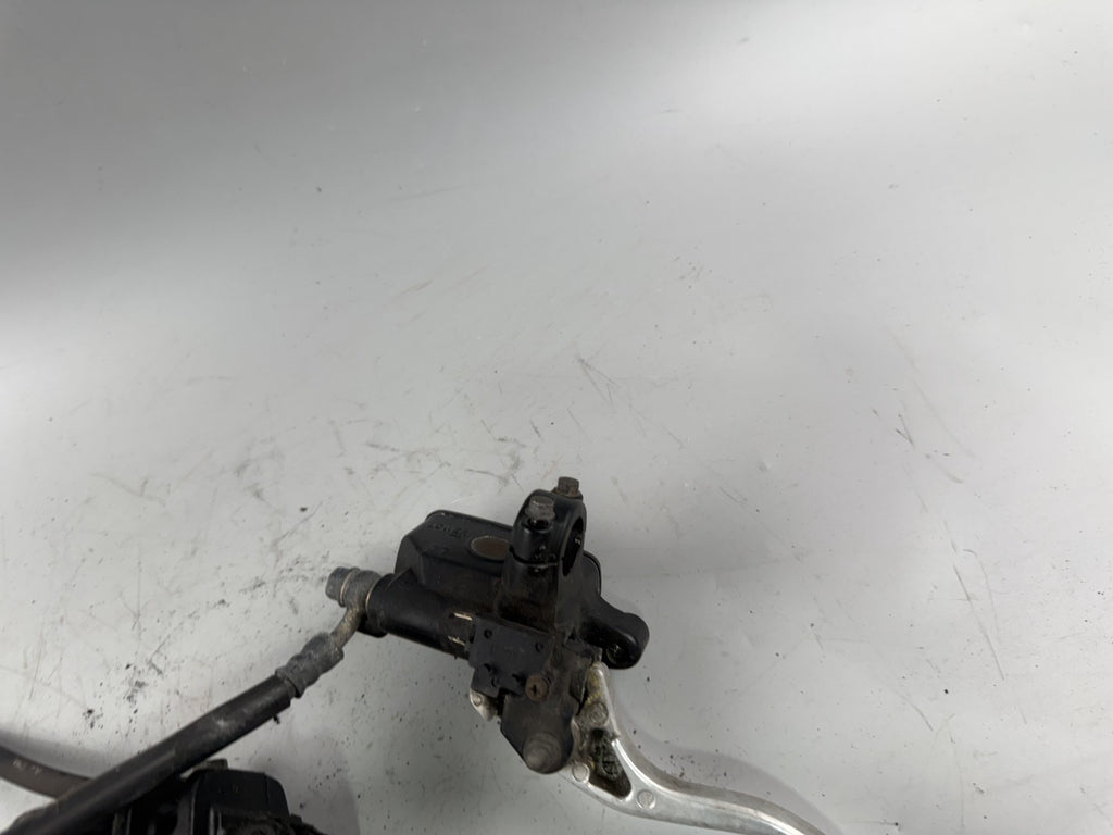 Honda CB500 PC26 Bremsanlage Brake Breme vorne front Sattel Pumpe