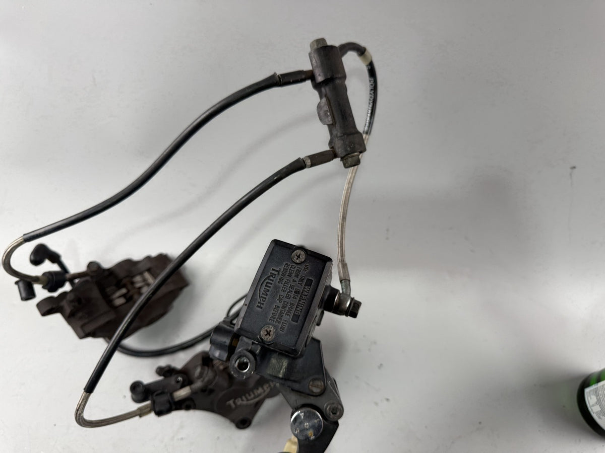 Triumph Speed Triple 900 T300B Bremsanlage Brake Bremse Sattel Bremse vorne