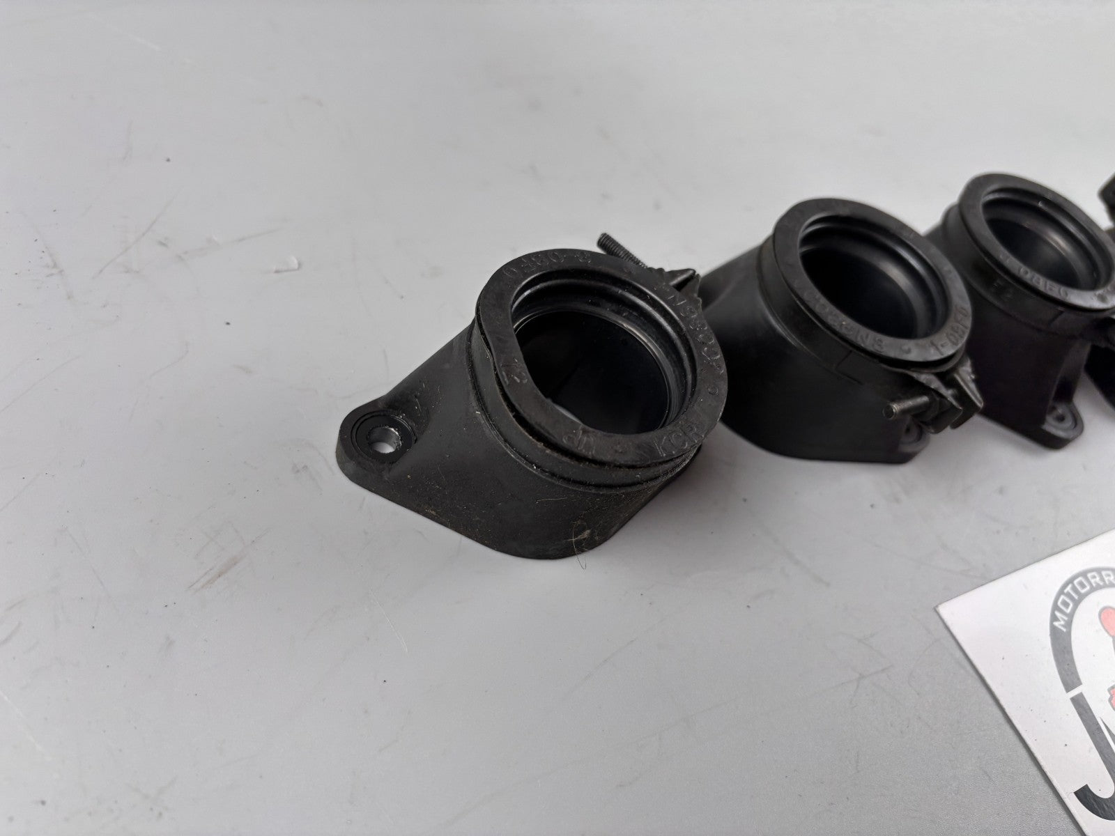 Suzuki GSX 750 F AK11 Ansaugstutzen Vergaser Gummi Rubber Ansaugung
