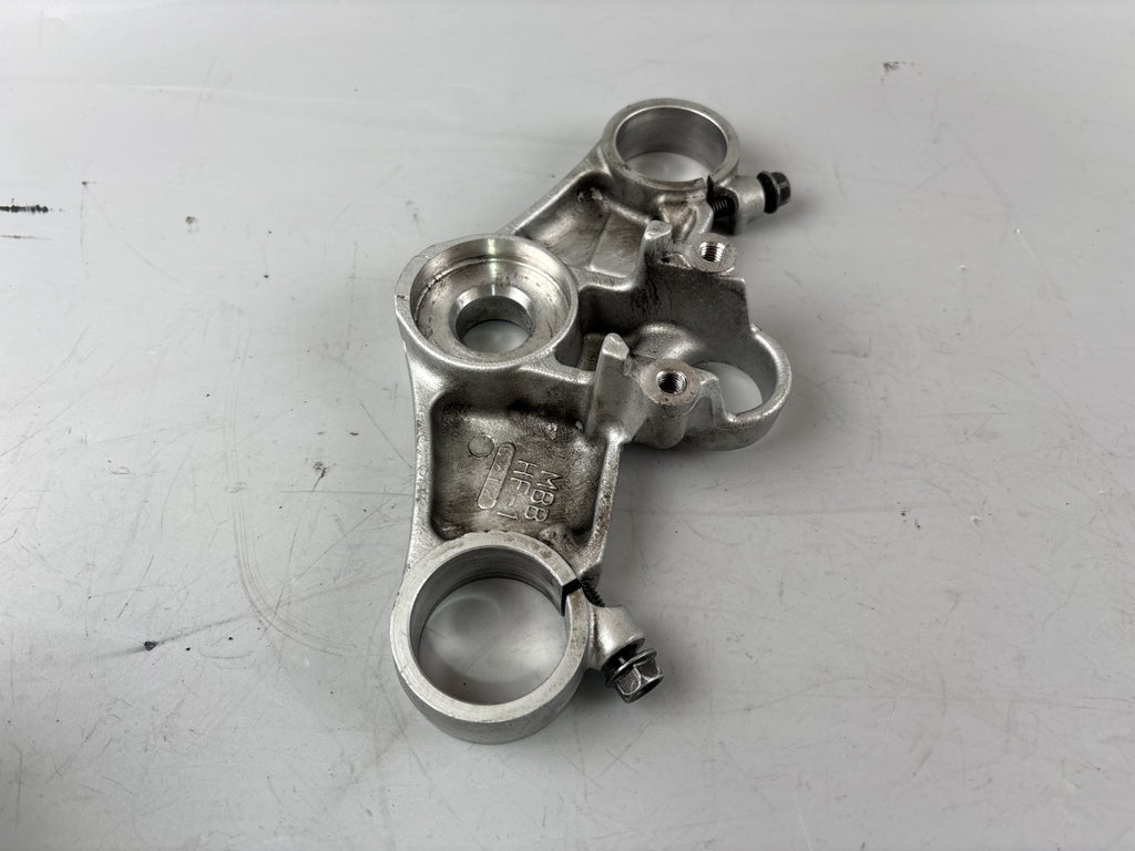 Honda VTR1000 F SC36 Firestorm Gabelbrücke Bridge oben obere front