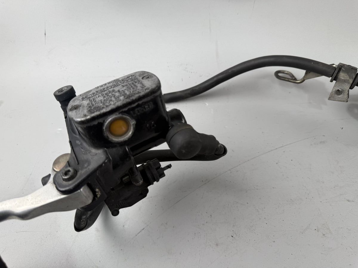 Yamaha XJ 600 Diversion 4BR 4LX Bremsanlage Bremse Sattel Pumpe vorne front Brak