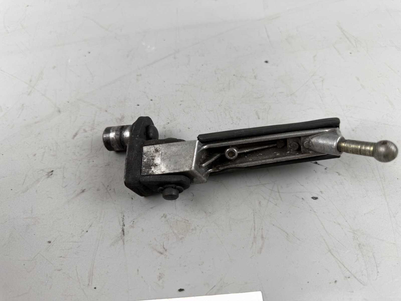 Triumph Daytona 1200 T300D Fußraste Foot Hangers rechts right