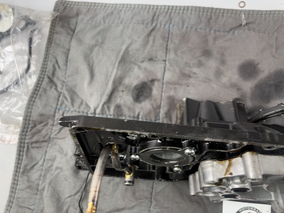 Kawasaki ZRX1100 ZRT10C Ölwanne Motor Ölbehälter Ablassfläche Ölablauf Cover