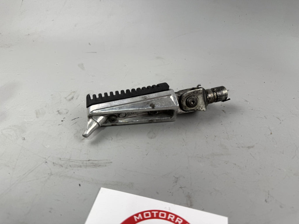 Yamaha XJR 1200 4PU Fußraste Fahrerfußraste vorne Driver Hangers Step Foot