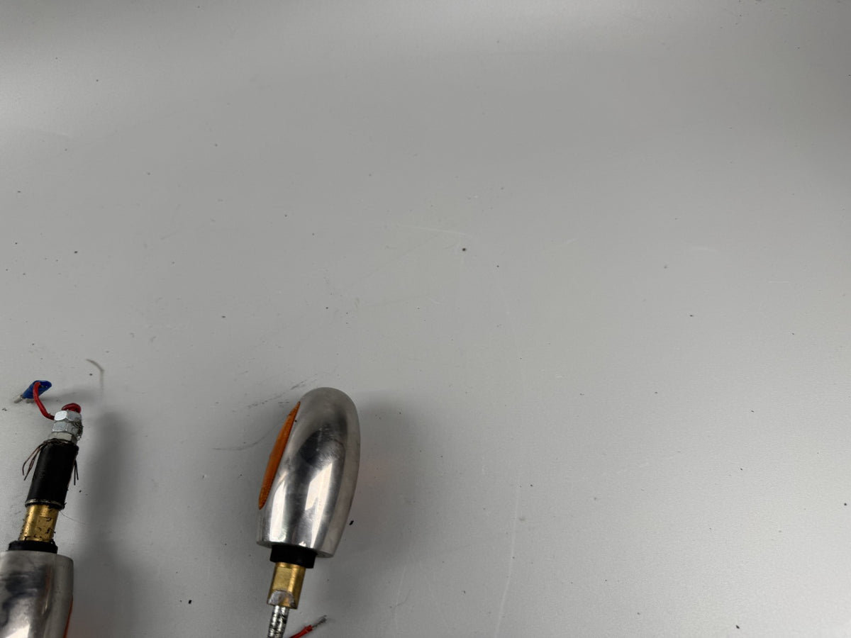 Kawasaki ZRX 1100 ZRT10C Blinker Blinkerpaar Turn Signal Lighters Lenker
