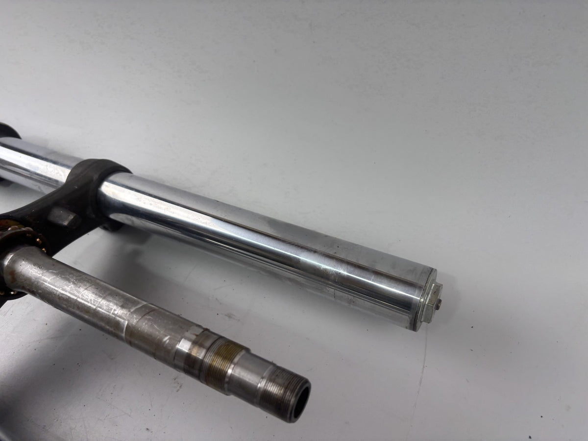 Suzuki GSX 750 F AK11 Gabel Tauchrohr Standrohr Fork Absorber