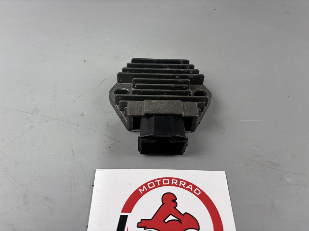 Honda CB 600 F Hornet PC34 Gleichrichter Spannungsregler Electric