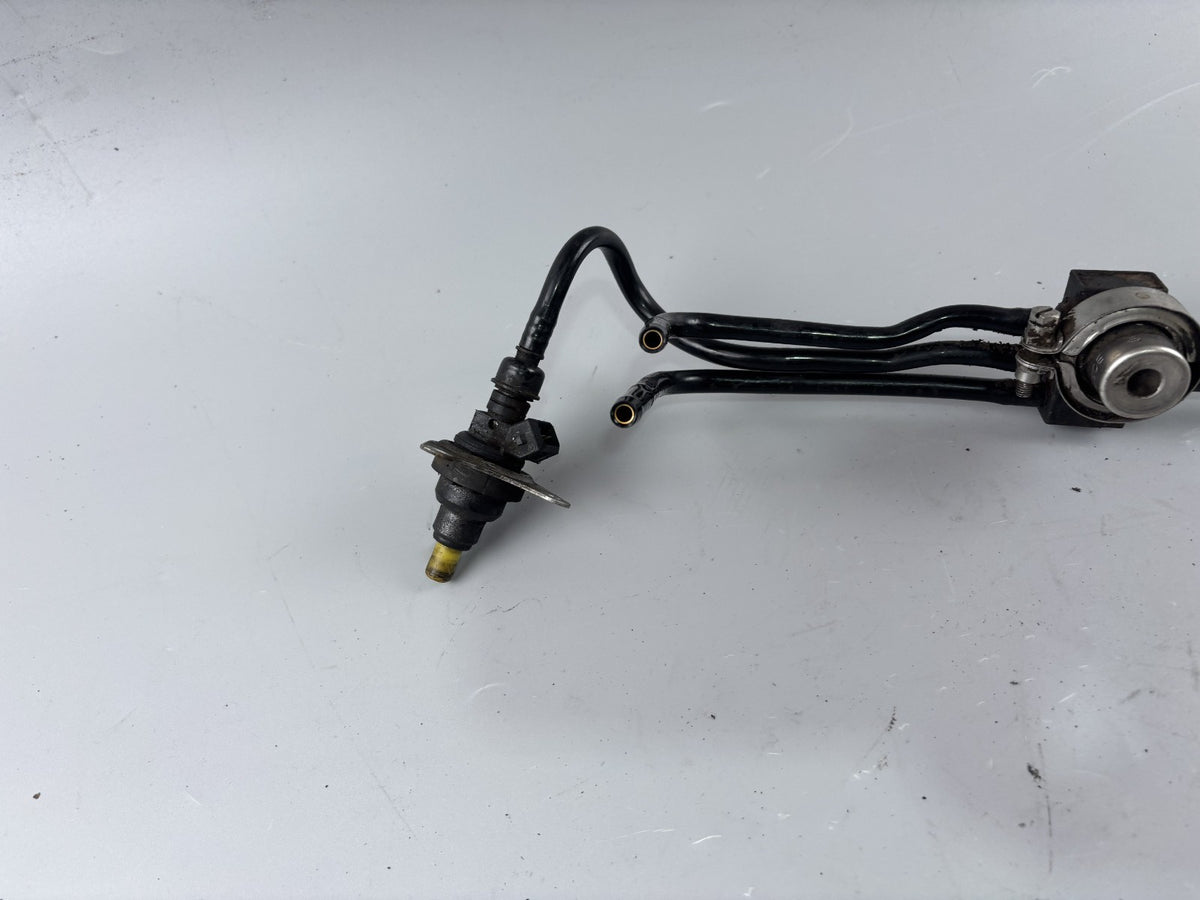 BMW R 1100 RS Einspritzleitung Benzinleitung Fuel Gasoline Einspritzdüsen Ventil
