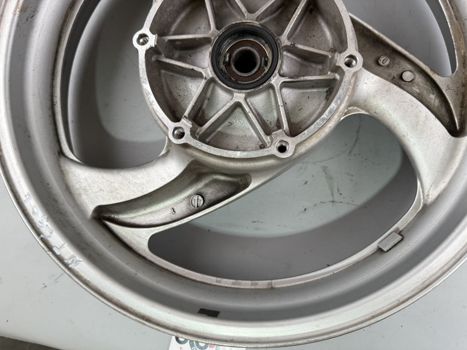 Honda NT650V Deauville RC47 Vorderradfelge Rim vorne front Rad