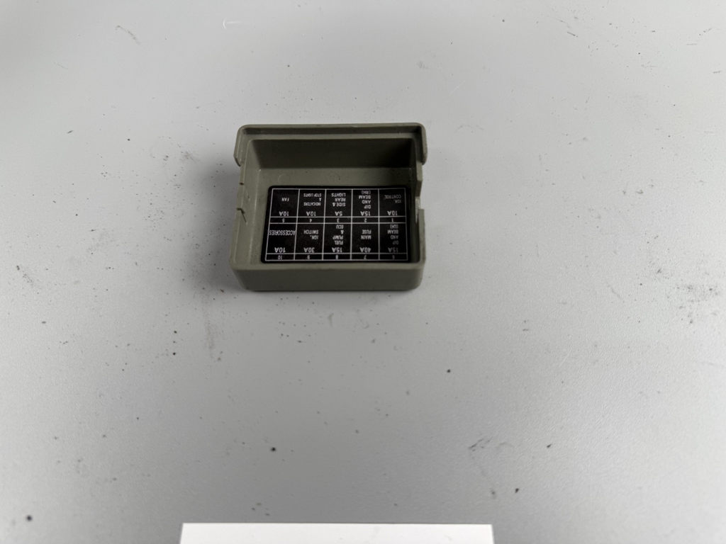 Triumph Sprint 955i ST T695 Sicherungskasten Deckel Cover Fusebox