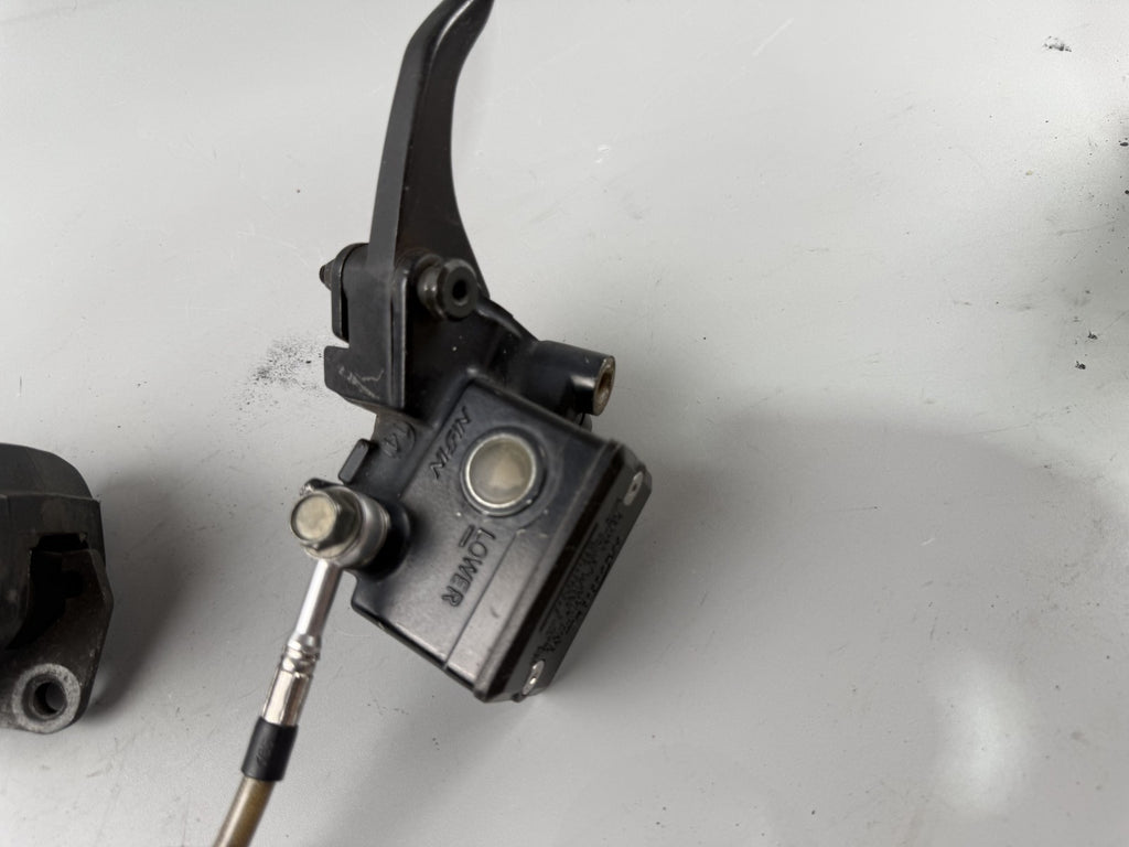 Triumph Tiger 900 T400 Bremsanlage Bremse Brake Sattel Pumpe vorne front