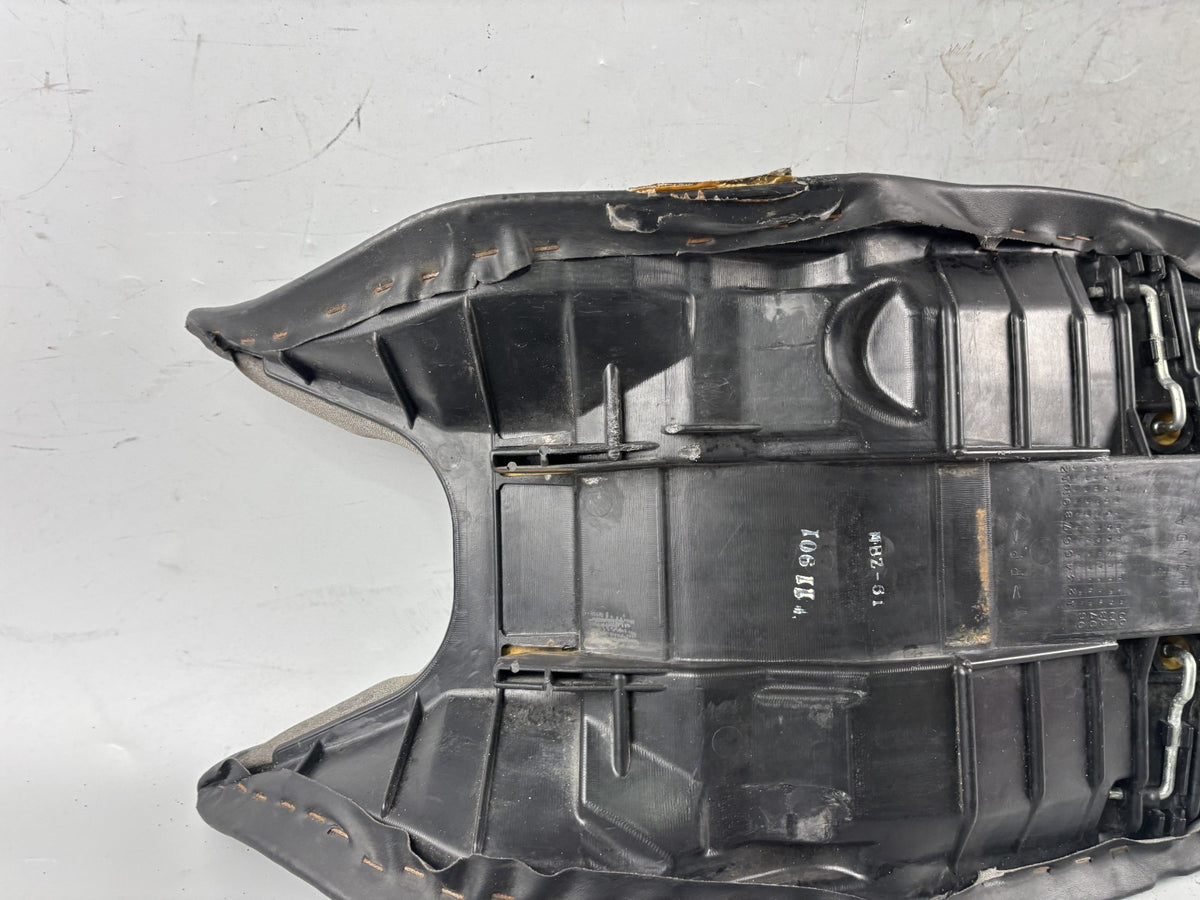 Honda CB 600 F Hornet PC34 Sitzbank Seat Sitz Sitzkissen Fahrer Beifahrer