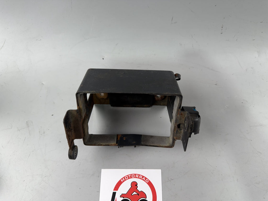 Suzuki GS 500 E GM 51 B Batteriefach Batteriehalter Holder