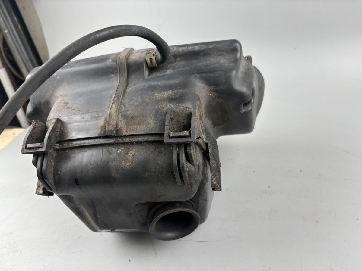 Suzuki GSF600 GN77B Luftfilterkasten Airbox