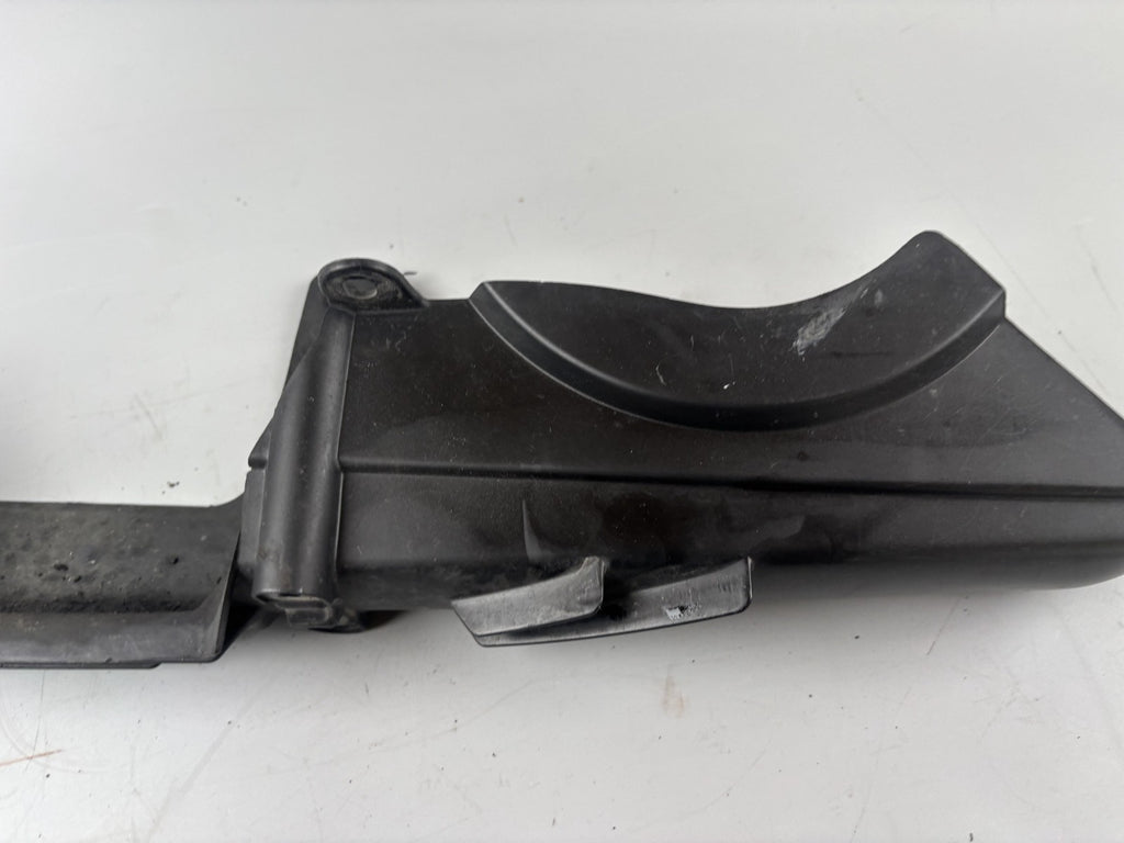 Honda VFR800 RC46/2 VTEC Kettenschutz Chain Cover Abdeckung Verkleidung