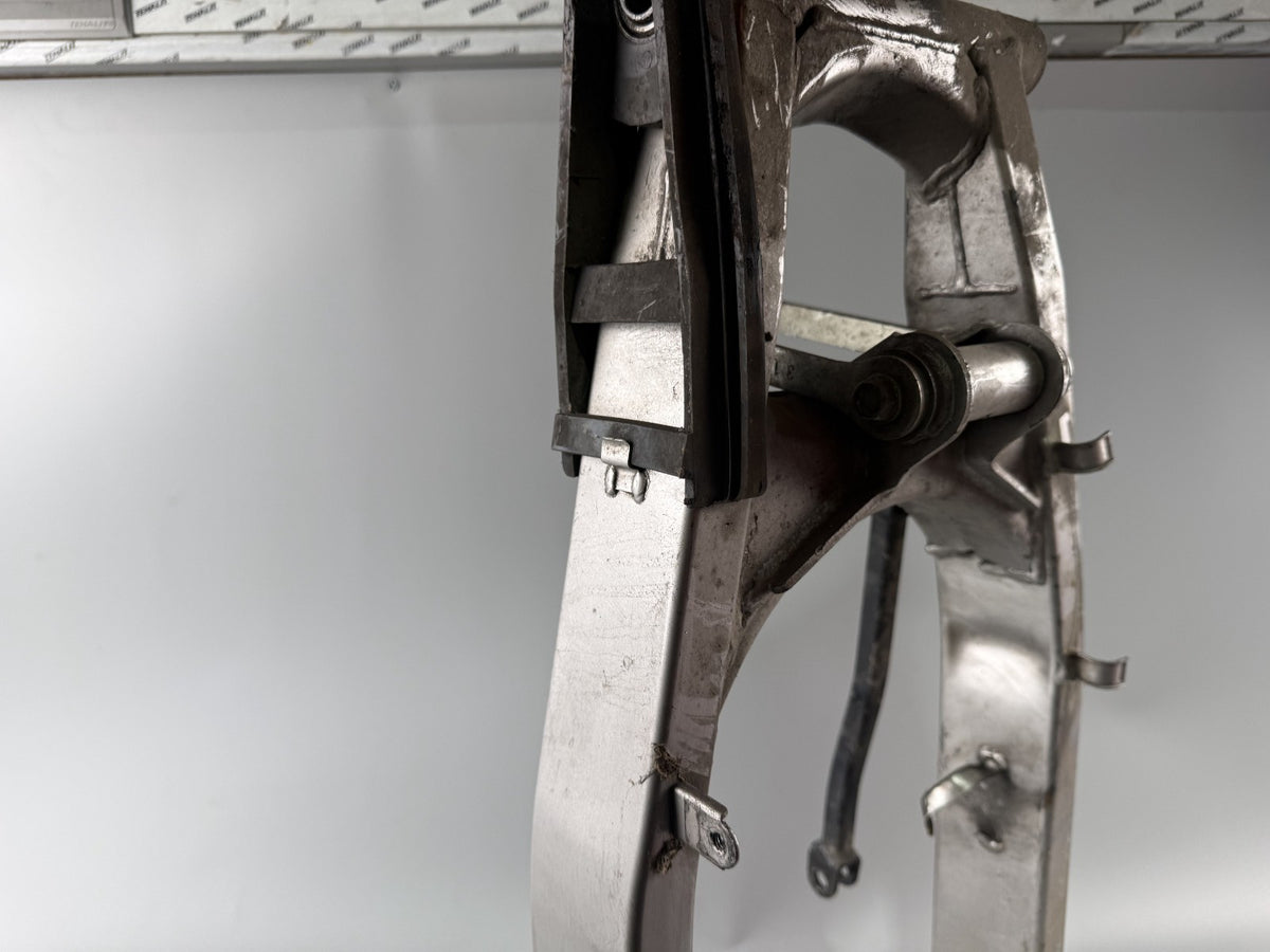 Suzuki GSF 600 Bandit POP wva8 Schwinge Schwingarm Swingarm Antrieb