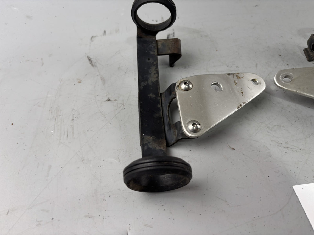 Suzuki GSX 750 AE Inazuma Blinkerhalter Scheinwerferhalter Holder Gabel